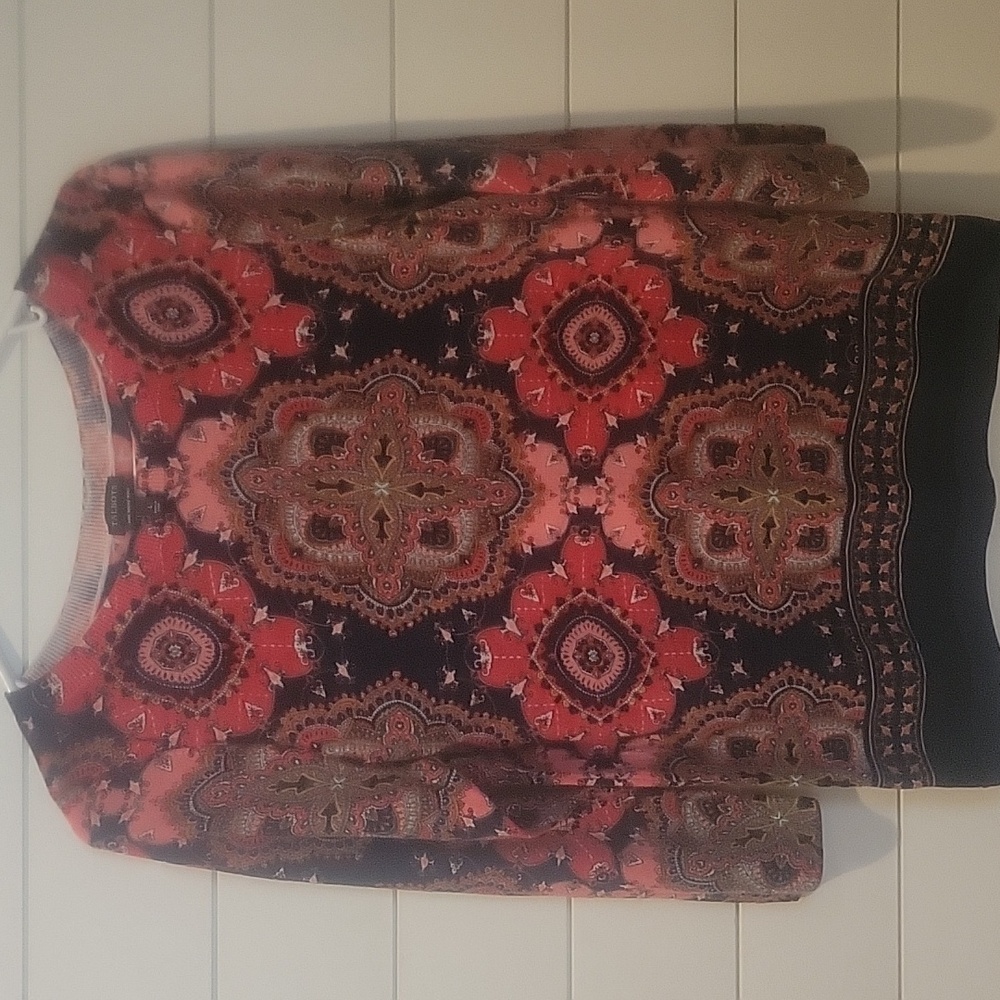 TALBOTS MERINO WOOL SWEATER  L  RED/NAVY/SALMON